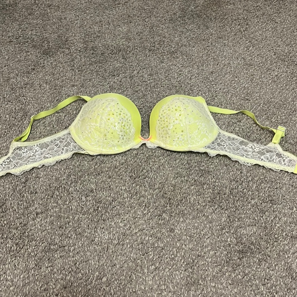 Victoria Secret lime green dream angels push-up bra size 36C